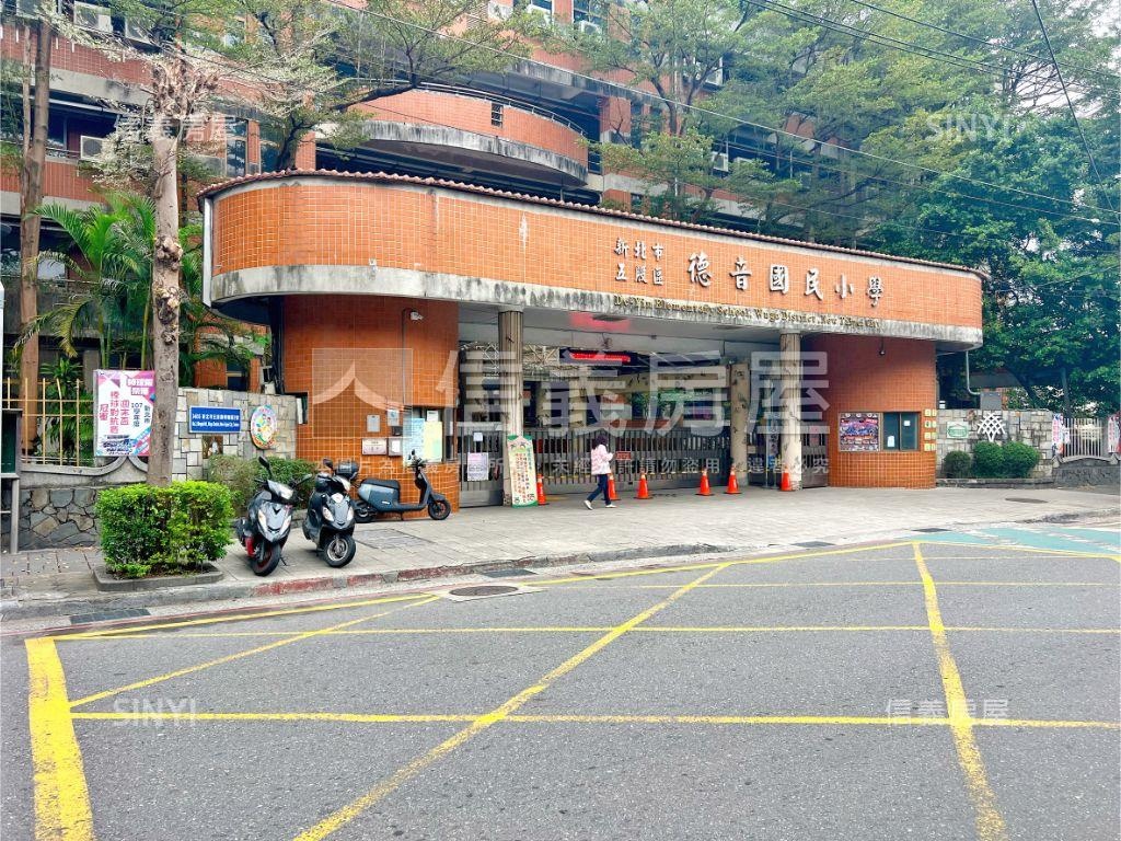 山水豪景低總價二房車位房屋室內格局與周邊環境