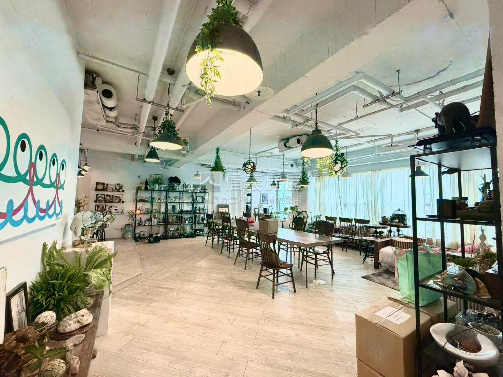 【信義】世貿高樓景觀純辦房屋室內格局與周邊環境