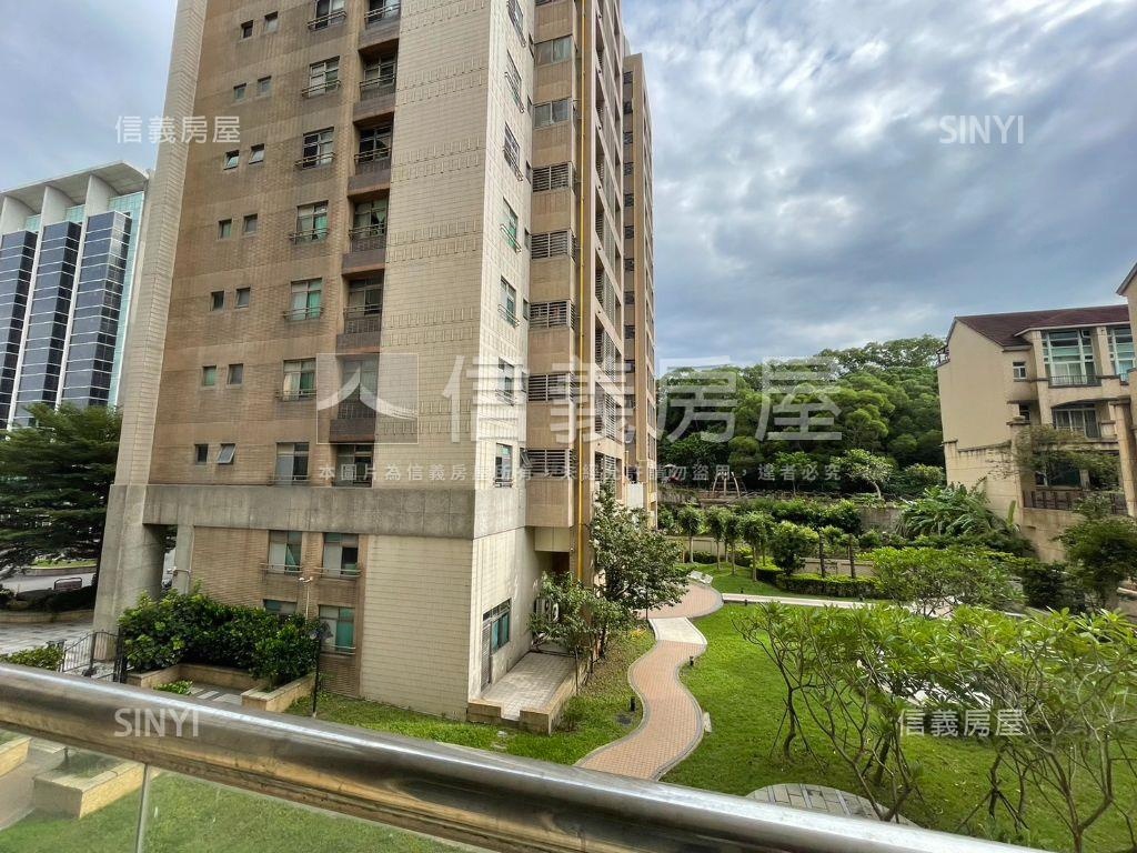 近康橋國際學校電梯大四房房屋室內格局與周邊環境