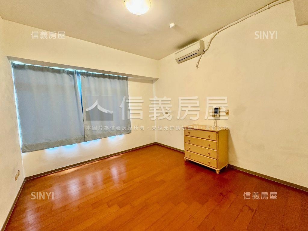 近康橋國際學校電梯大四房房屋室內格局與周邊環境