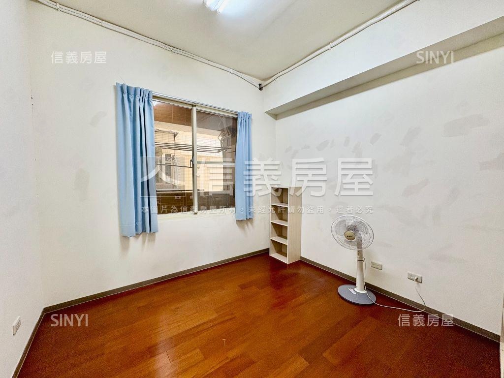 近康橋國際學校電梯大四房房屋室內格局與周邊環境