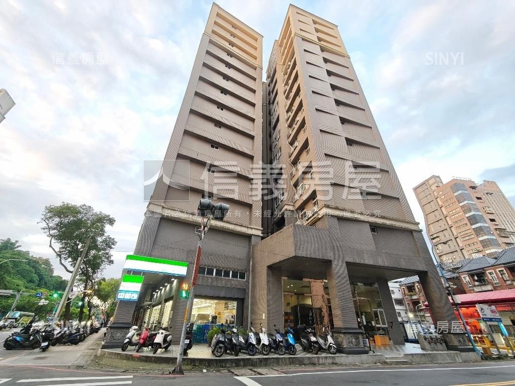綠園道電梯三房車位房屋室內格局與周邊環境