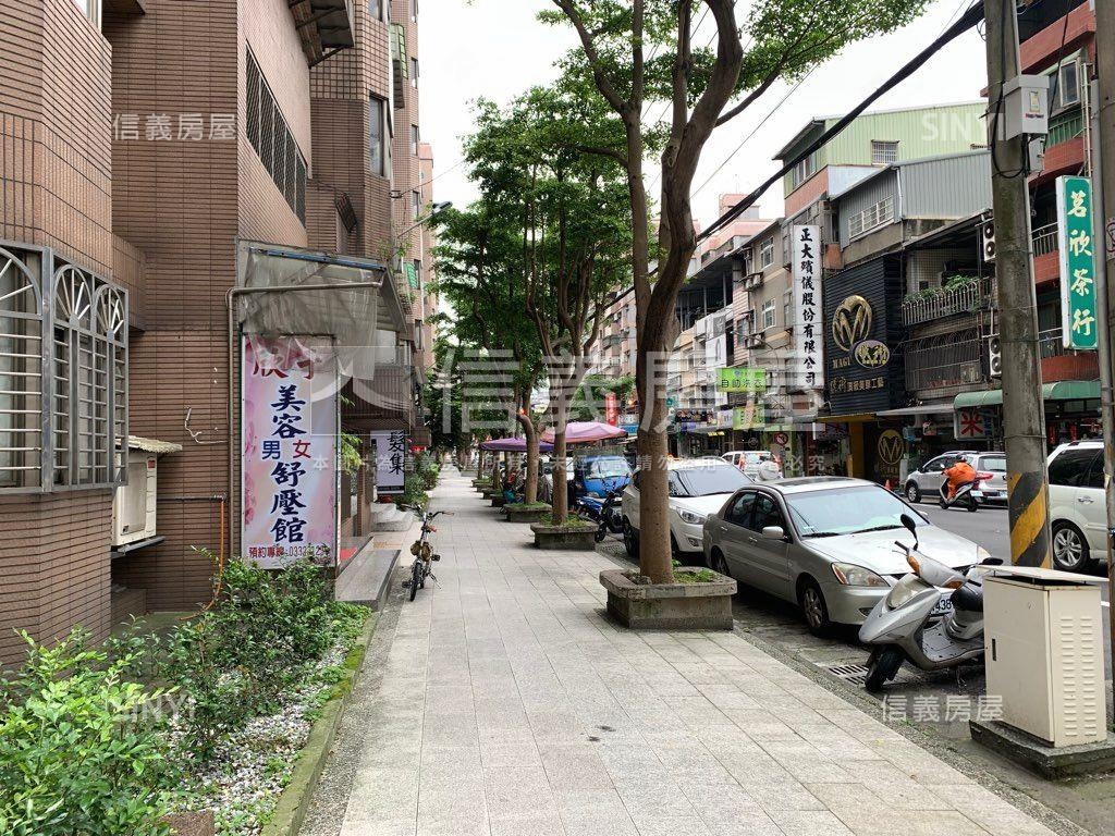 貿商新城Ｄ．山景綠意四房房屋室內格局與周邊環境