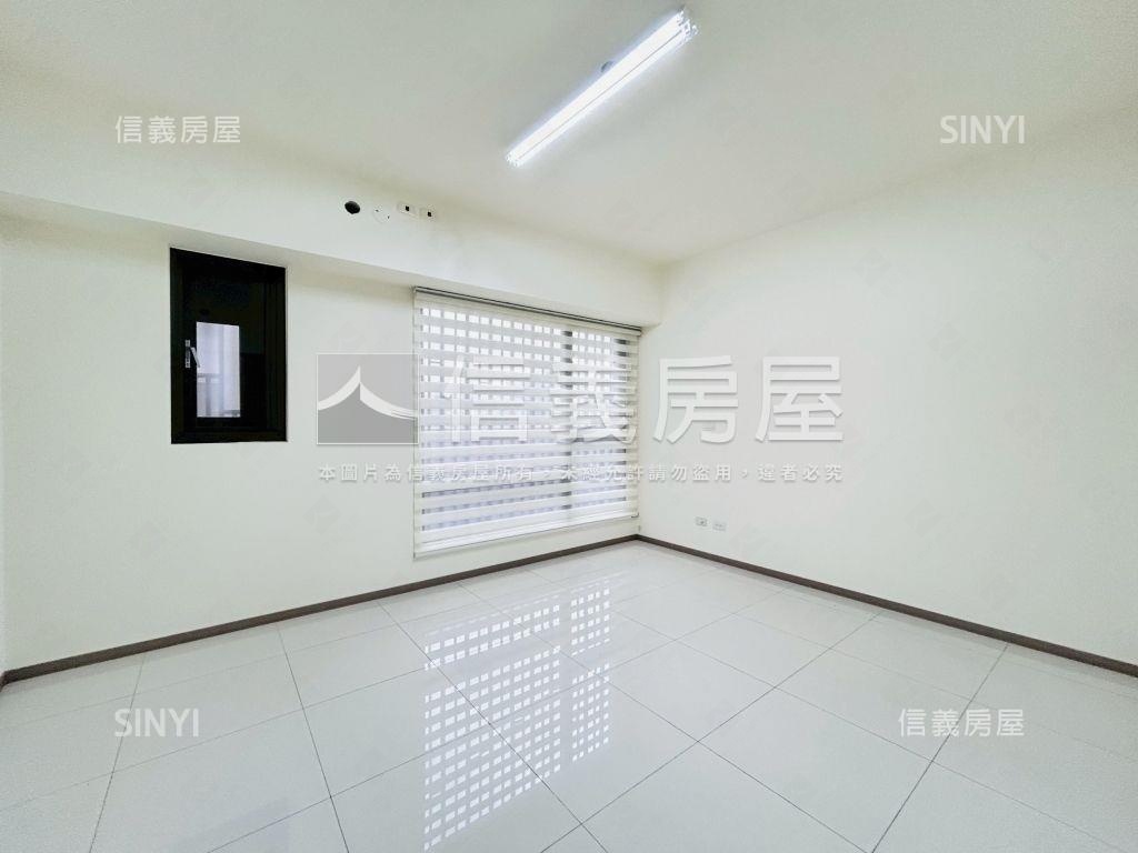 一品國硯大露臺三房雙車位房屋室內格局與周邊環境