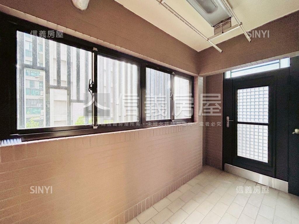 一品國硯大露臺三房雙車位房屋室內格局與周邊環境