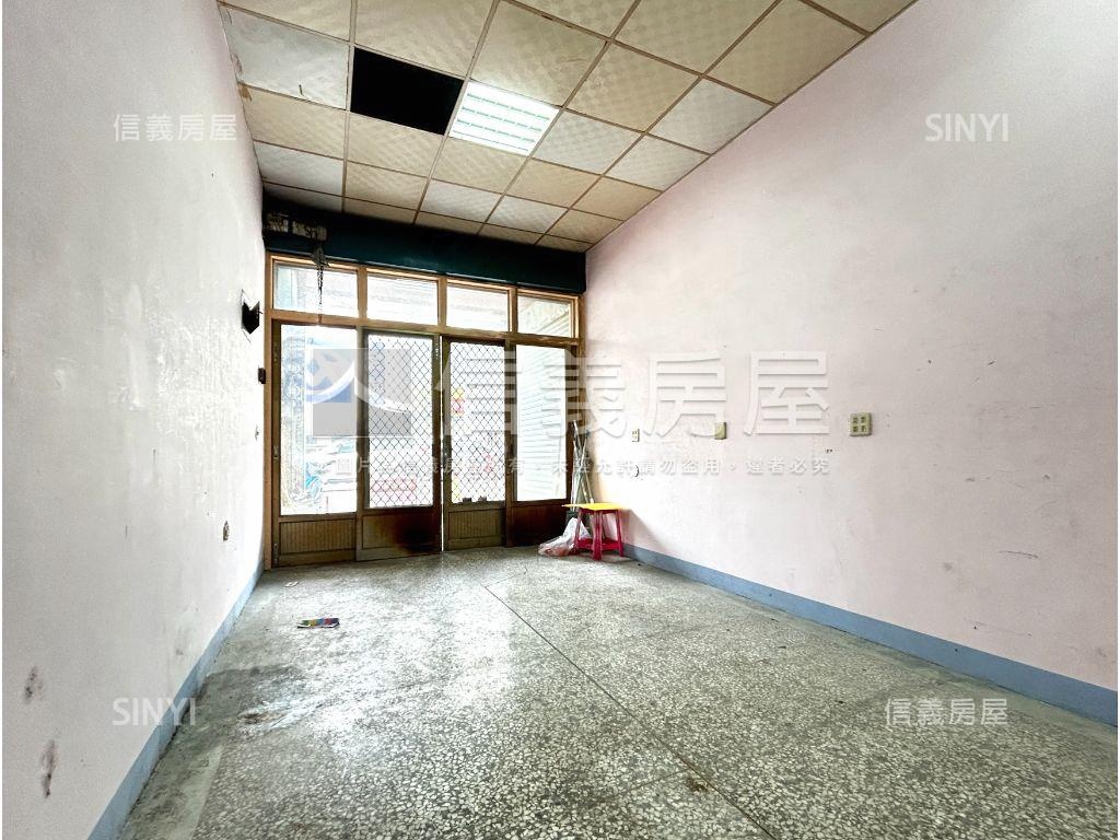 近美麗島一樓店面房屋室內格局與周邊環境