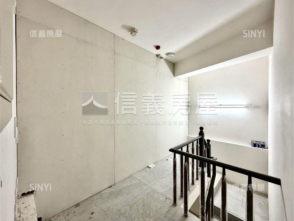 北屯昌平路美店面空屋可看房屋室內格局與周邊環境