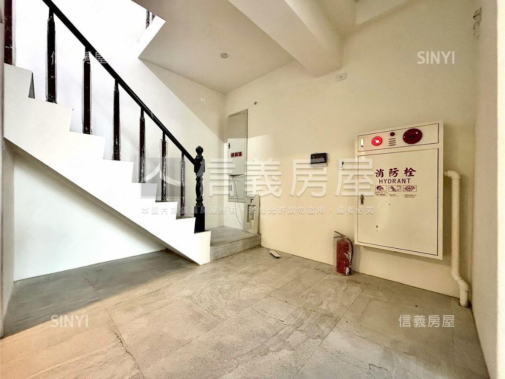 北屯昌平路美店面空屋可看房屋室內格局與周邊環境