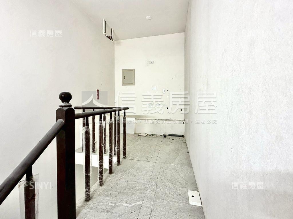 北屯昌平路美店面空屋可看房屋室內格局與周邊環境