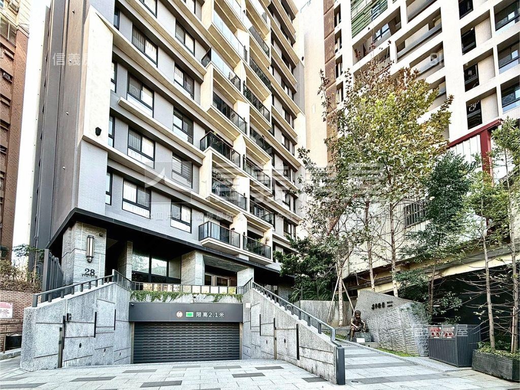 北屯昌平路美店面空屋可看房屋室內格局與周邊環境