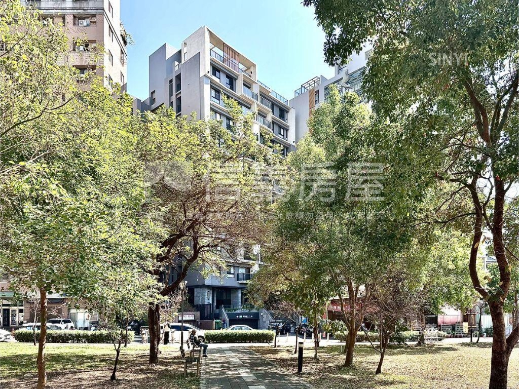 北屯昌平路美店面空屋可看房屋室內格局與周邊環境