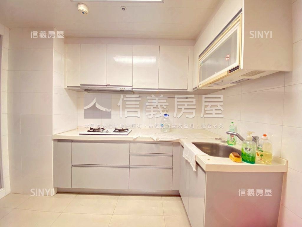 真愛＊萬寶隆樹海景觀車位房屋室內格局與周邊環境
