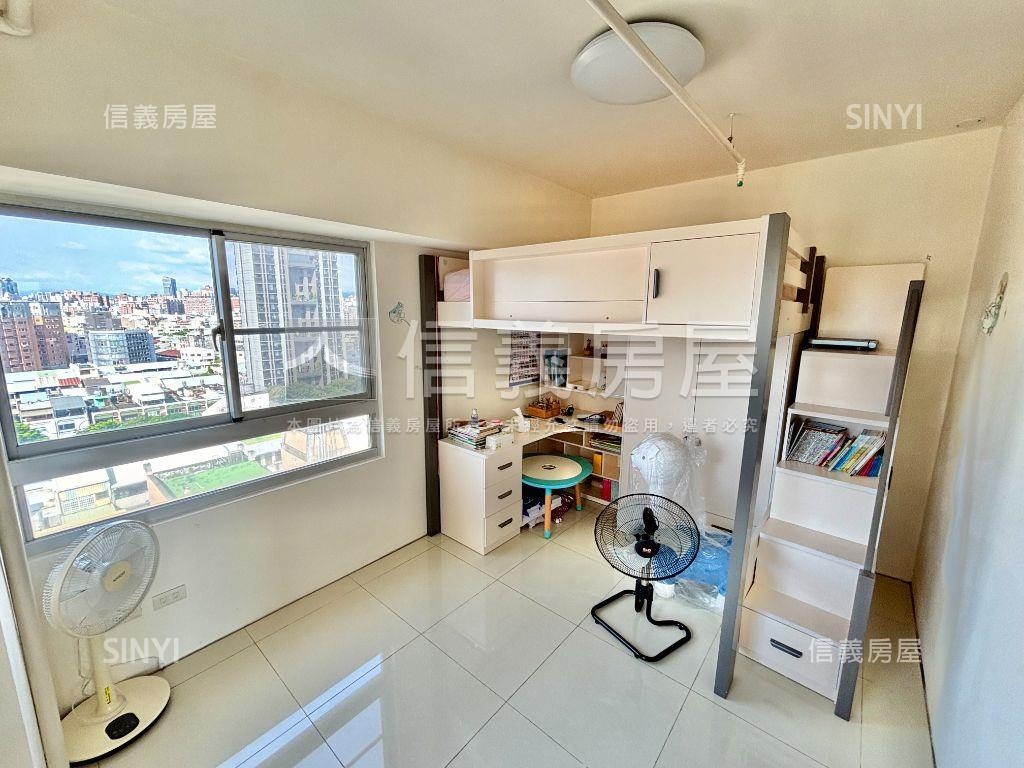五期ＬａＶｉｅ高樓層視野房屋室內格局與周邊環境