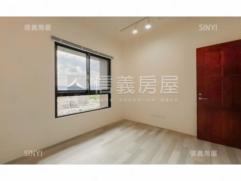 知己人家漂亮三房雙平車位房屋室內格局與周邊環境