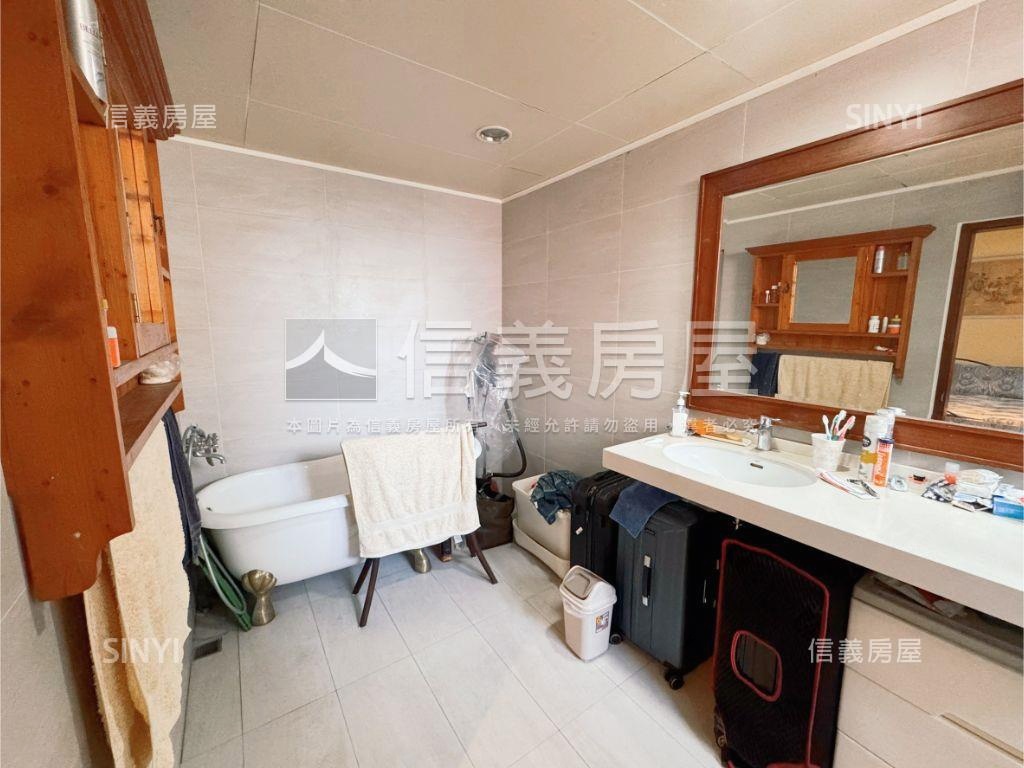五期！露臺花園戶四房平車房屋室內格局與周邊環境