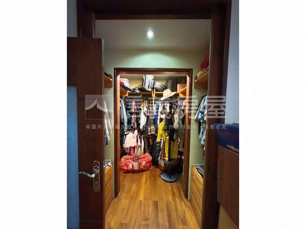 五期！露臺花園戶四房平車房屋室內格局與周邊環境