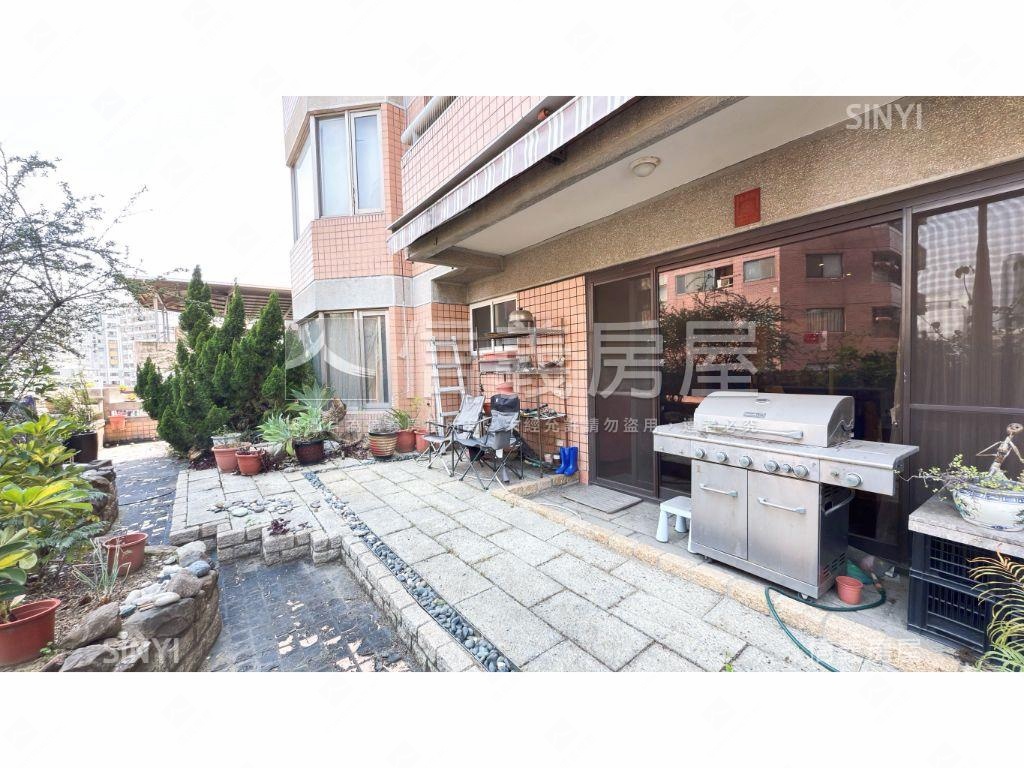 五期！露臺花園戶四房平車房屋室內格局與周邊環境