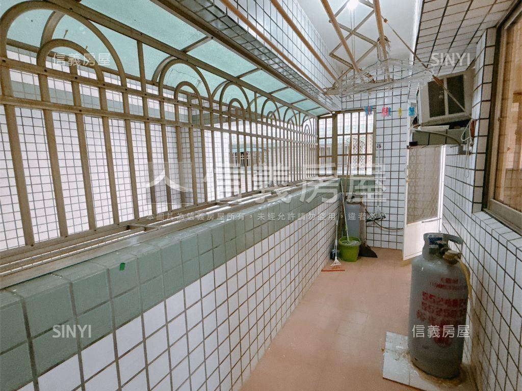 校園景觀採光溫馨三房房屋室內格局與周邊環境
