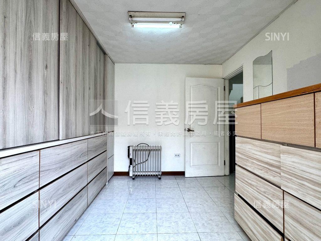 安靜溫馨的家有兩個車位房屋室內格局與周邊環境