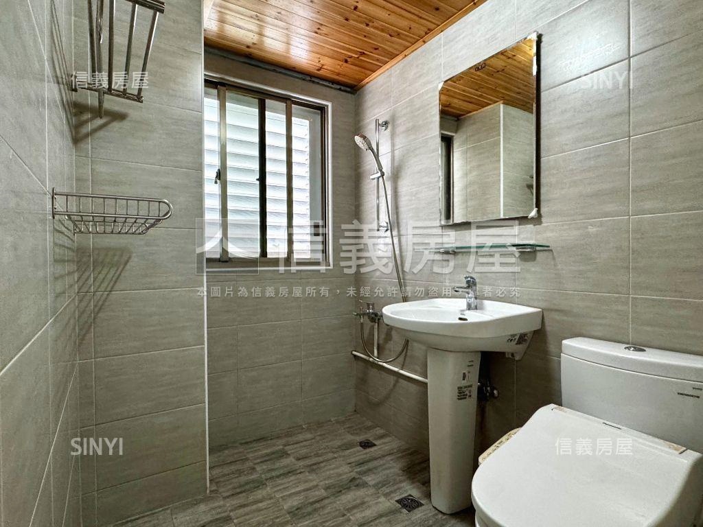 安靜溫馨的家有兩個車位房屋室內格局與周邊環境