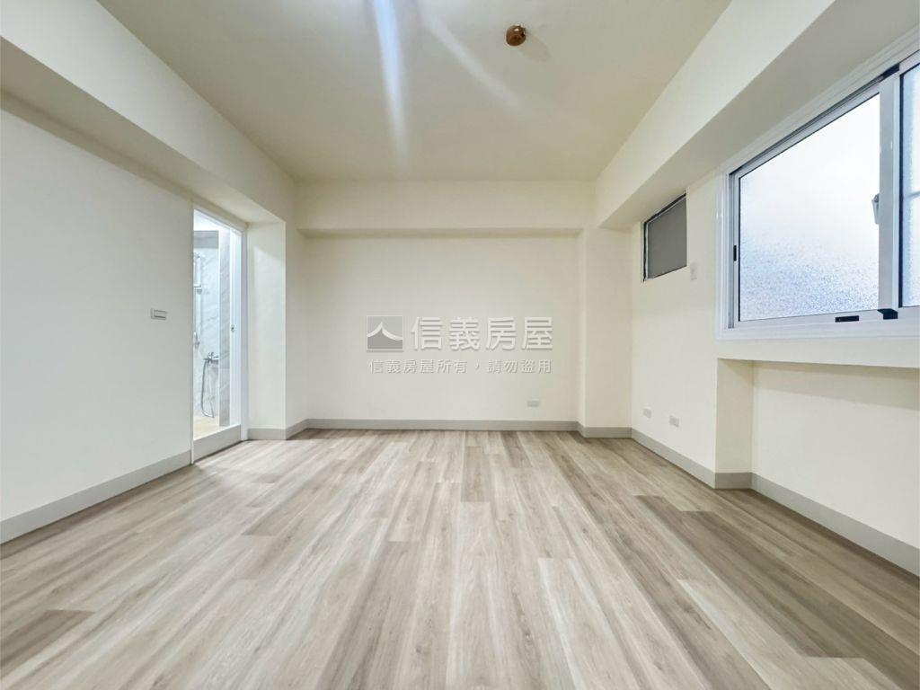 近Ｒ３小港站質感明亮三房房屋室內格局與周邊環境