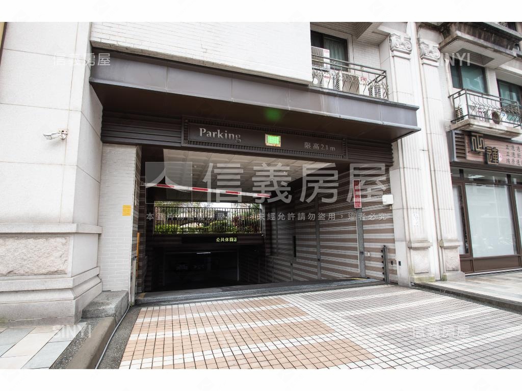 美樹館頂樓三房車房屋室內格局與周邊環境