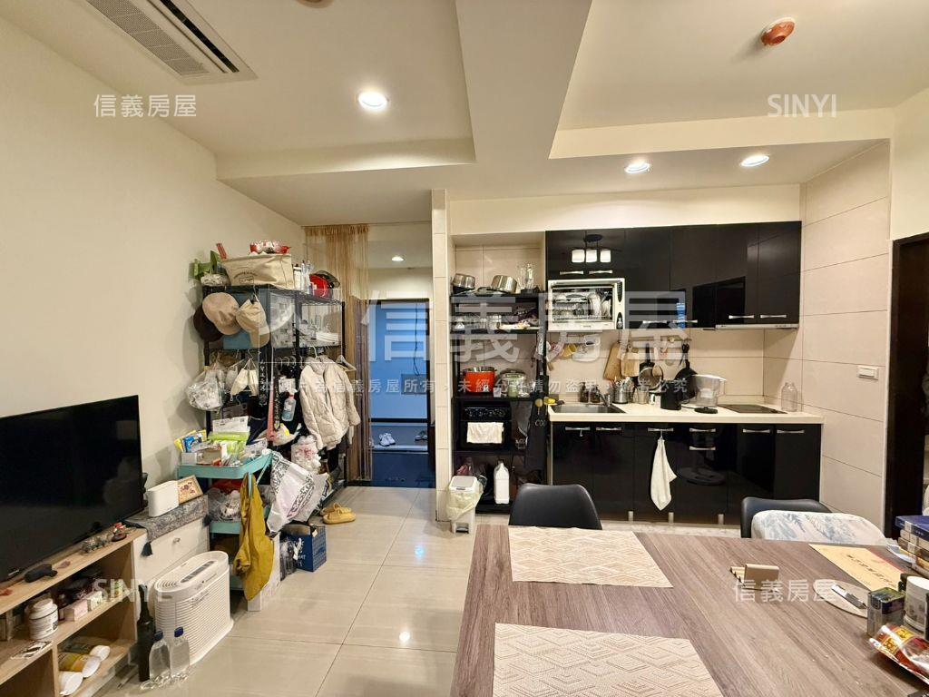 近中山★稀有兩房坡平車房屋室內格局與周邊環境