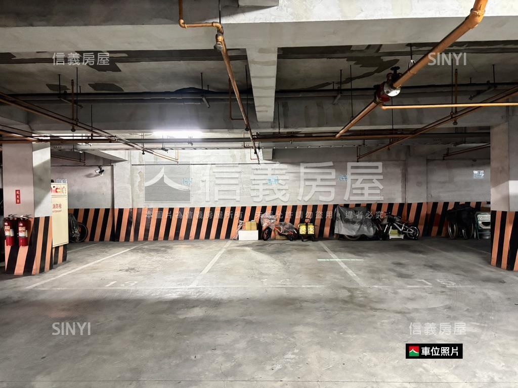 面綠樹長谷鳳凰三房平車房屋室內格局與周邊環境