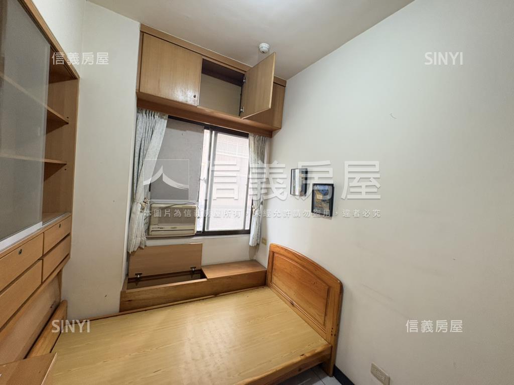 【生活機能】榮譽電梯三房房屋室內格局與周邊環境