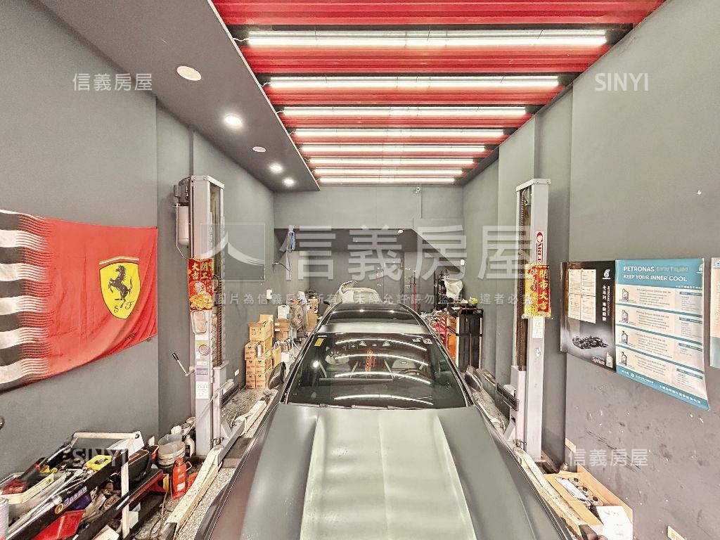 中誠邊間大空間店面房屋室內格局與周邊環境