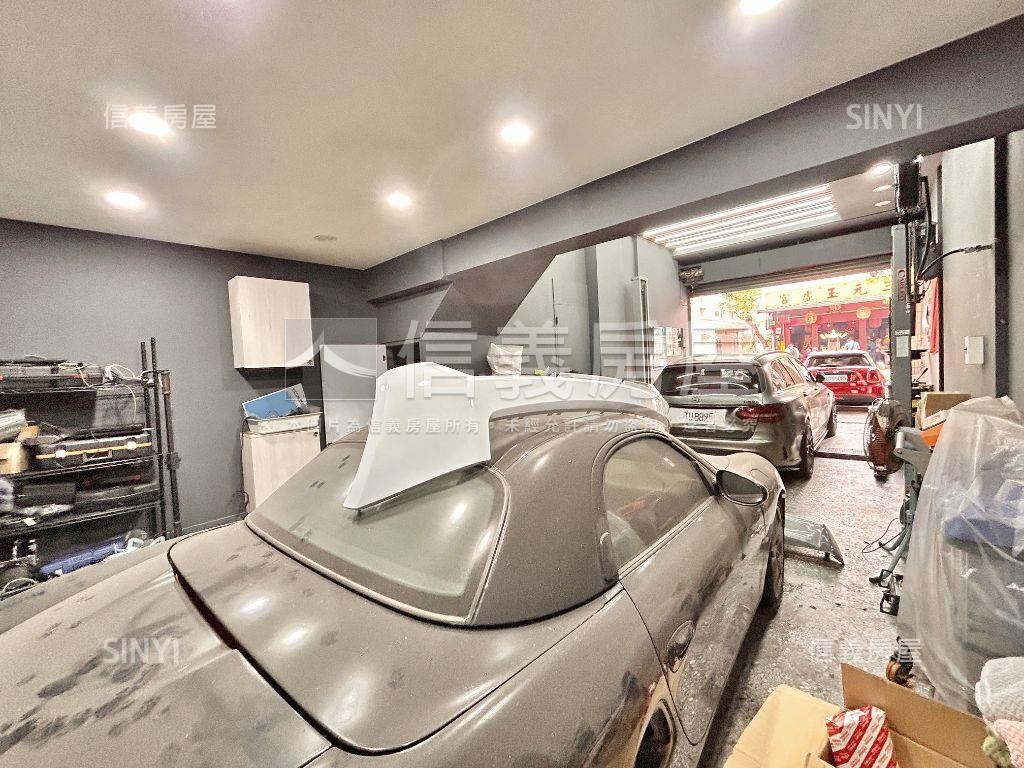 中誠邊間大空間店面房屋室內格局與周邊環境