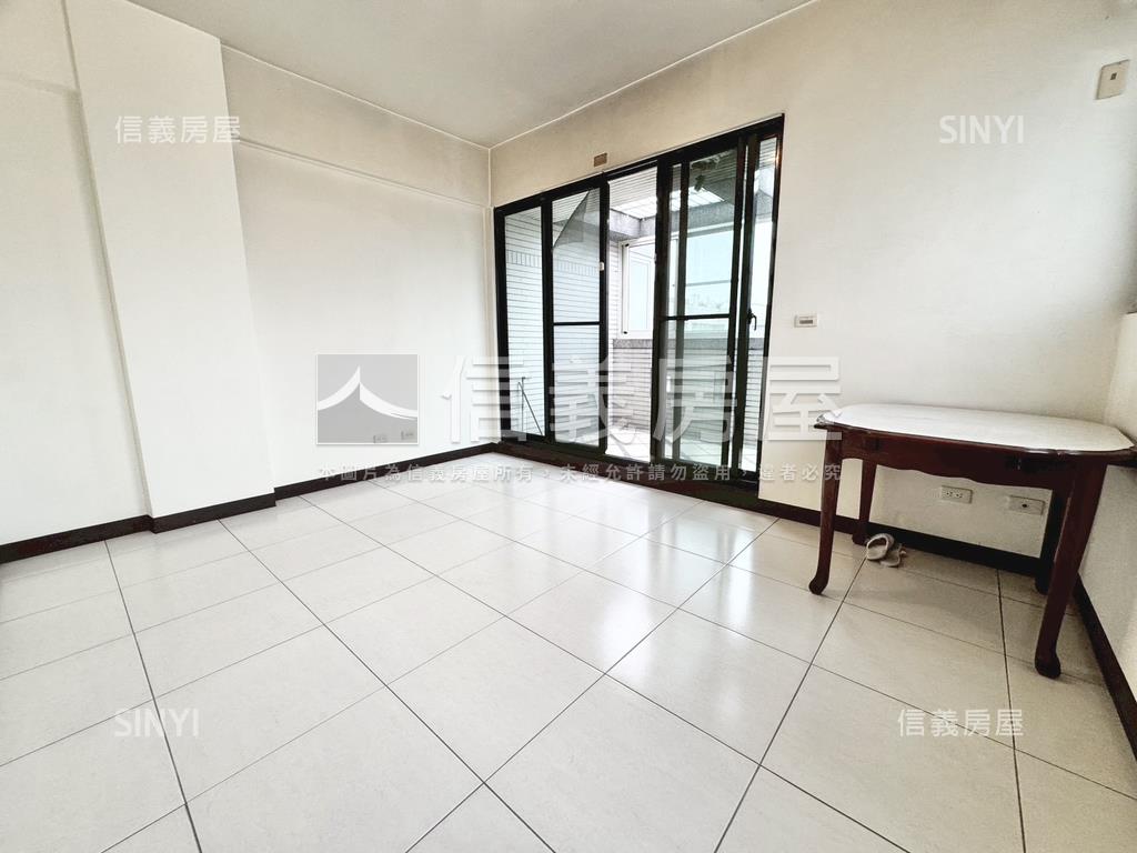 美麗樂活邊間並排雙車墅房屋室內格局與周邊環境