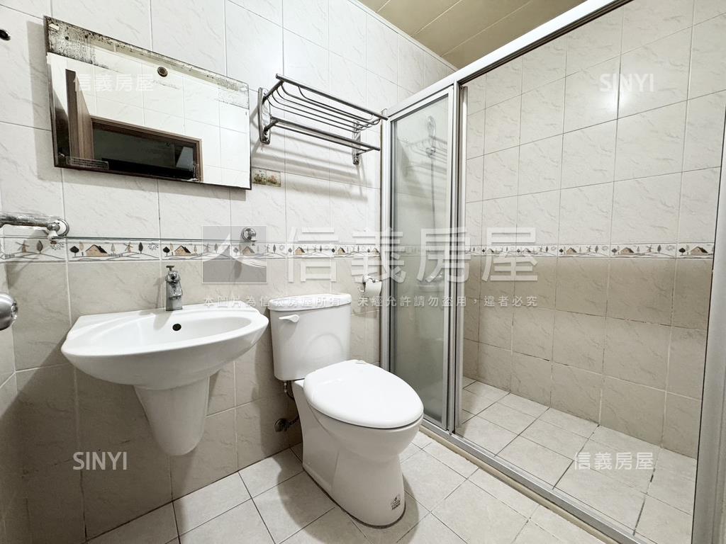 美麗樂活邊間並排雙車墅房屋室內格局與周邊環境