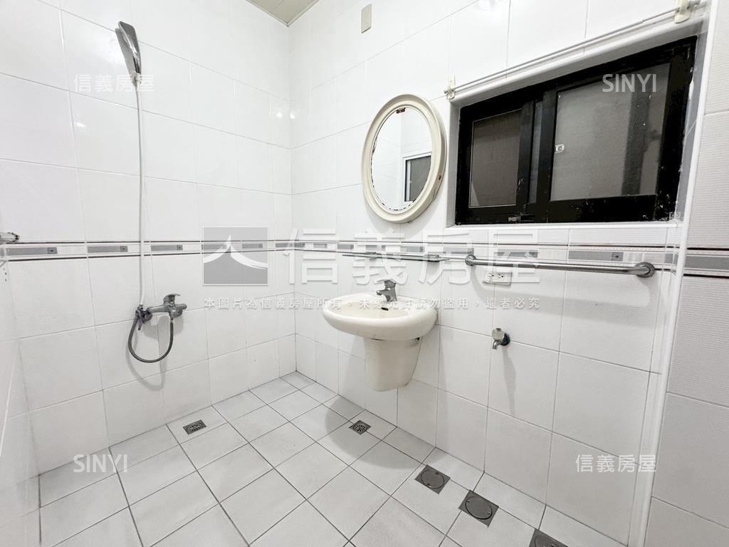 美麗樂活邊間並排雙車墅房屋室內格局與周邊環境