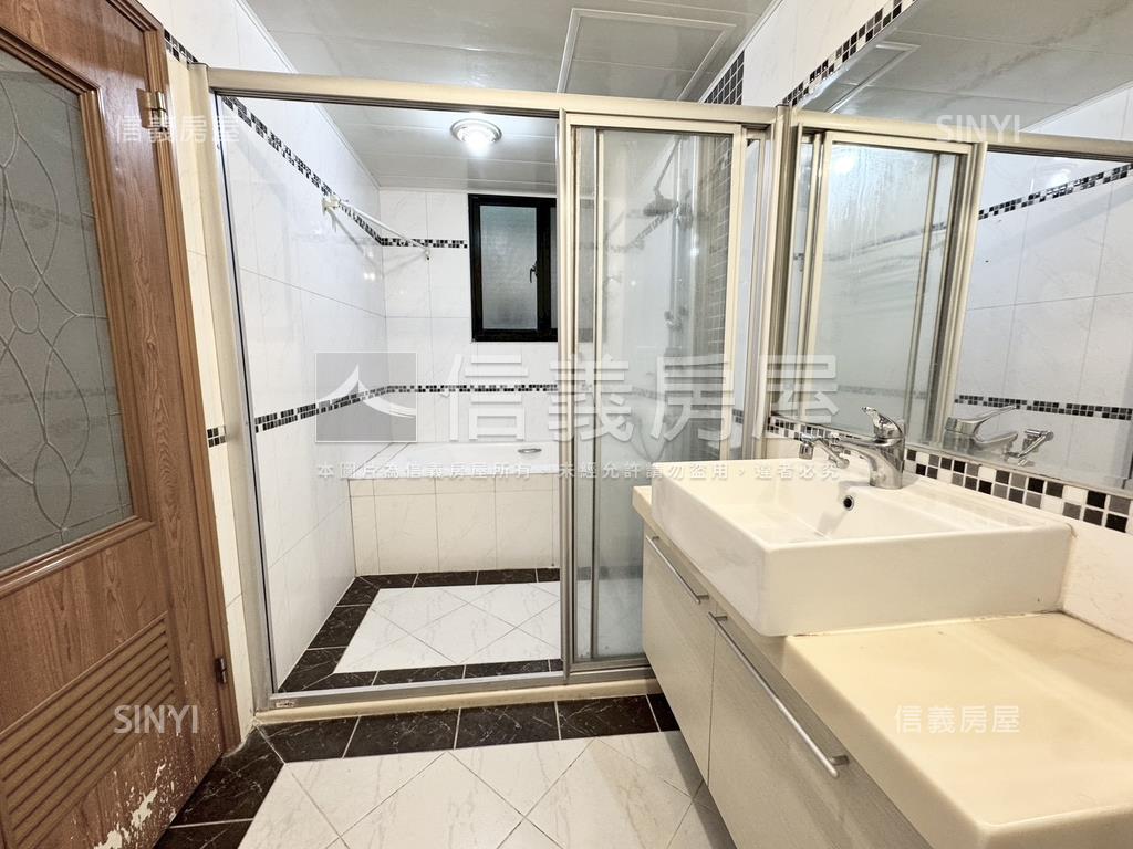 美麗樂活邊間並排雙車墅房屋室內格局與周邊環境