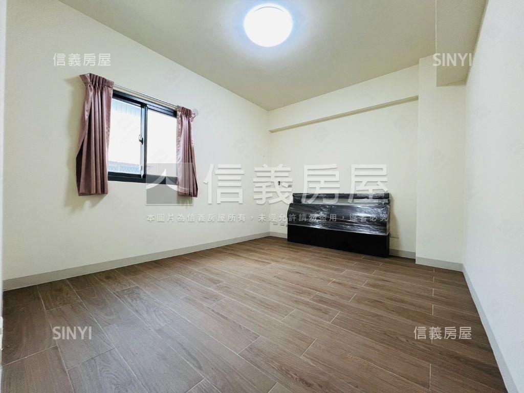 仁武邊間電梯豪邸房屋室內格局與周邊環境