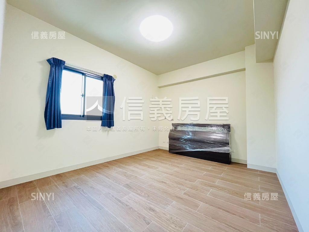仁武邊間電梯豪邸房屋室內格局與周邊環境