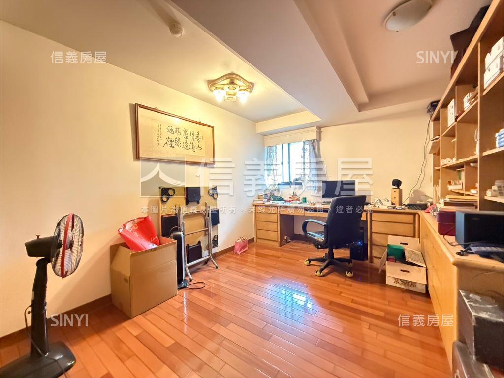 擎天採光五房三衛房屋室內格局與周邊環境