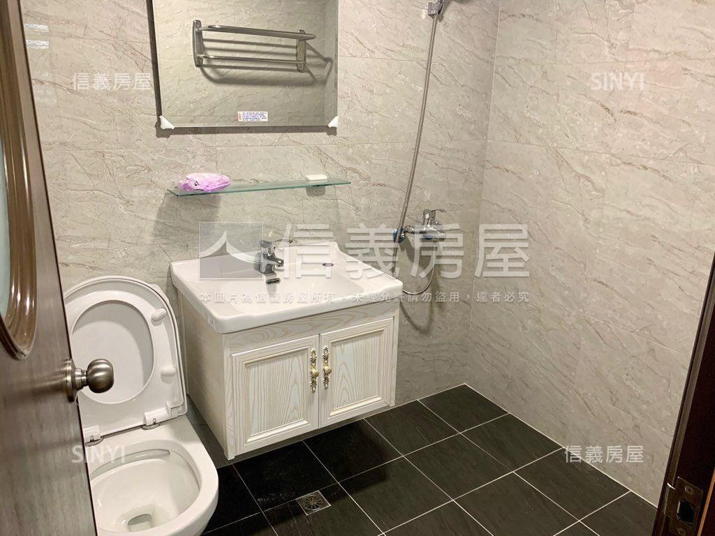 近美麗島中高樓３房美宅房屋室內格局與周邊環境