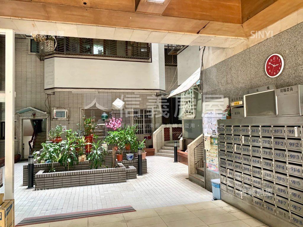 近美麗島中高樓３房美宅房屋室內格局與周邊環境