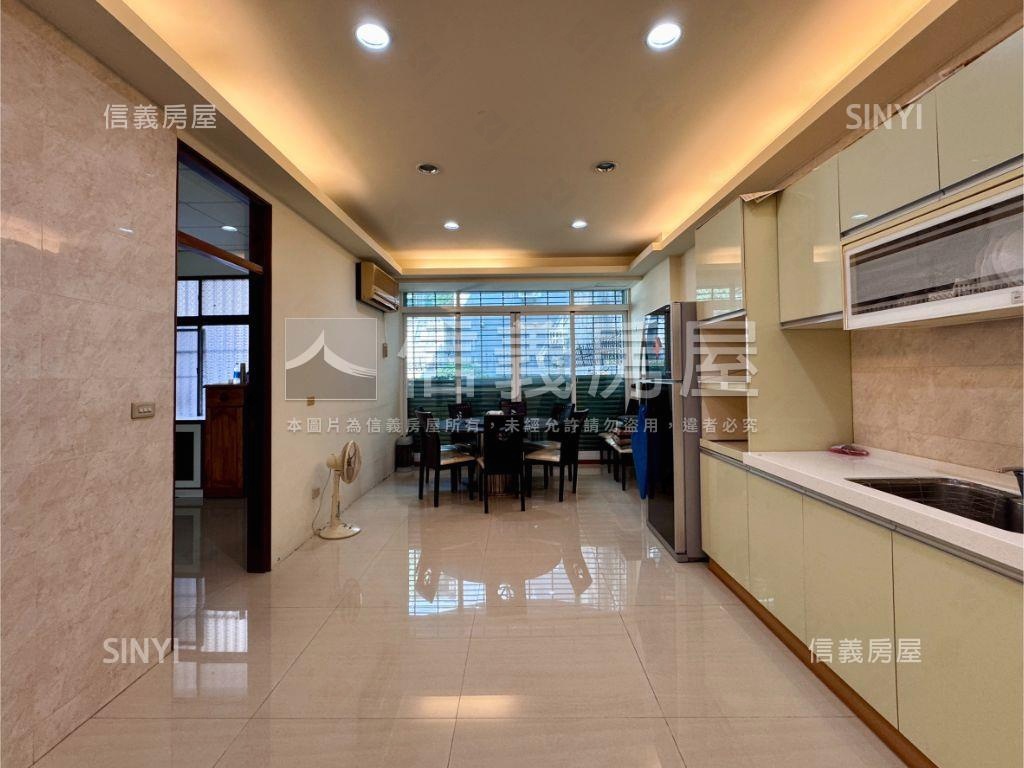 中華西街店面住家房屋室內格局與周邊環境