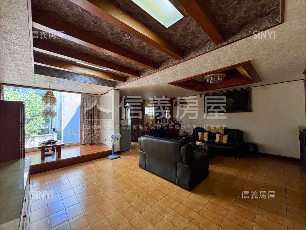 中華西街店面住家房屋室內格局與周邊環境