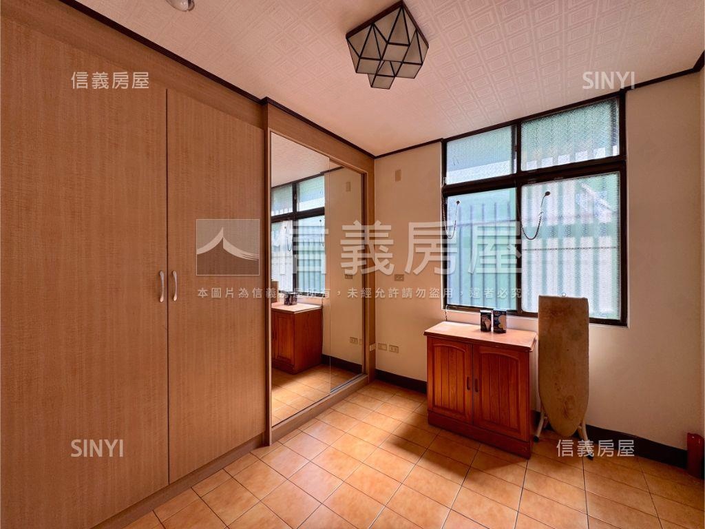 中華西街店面住家房屋室內格局與周邊環境