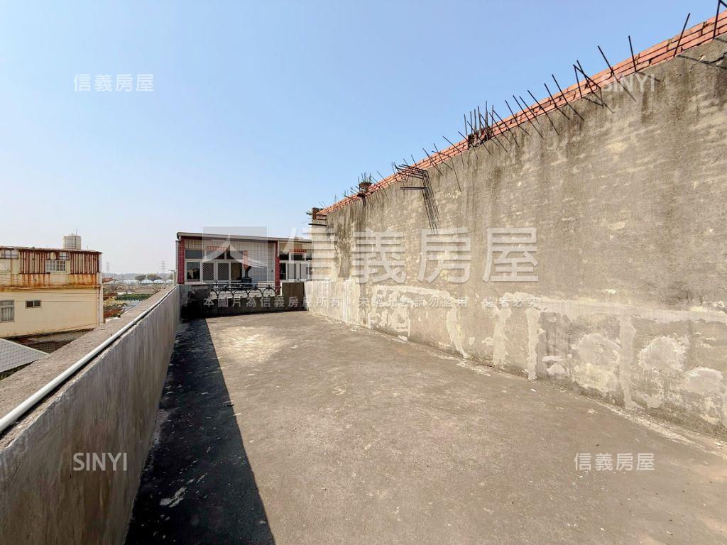 邊間三面採光有孝親房透天房屋室內格局與周邊環境