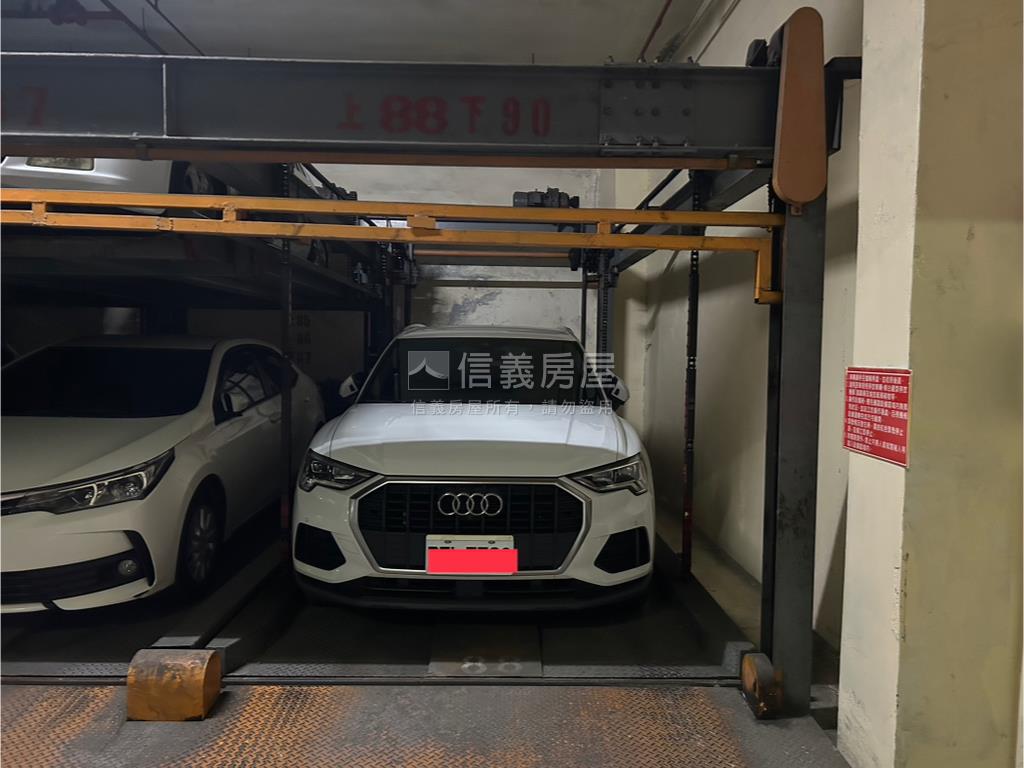 五甲景觀三房車位房屋室內格局與周邊環境