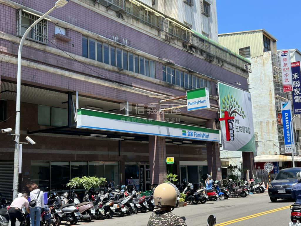五甲景觀三房車位房屋室內格局與周邊環境