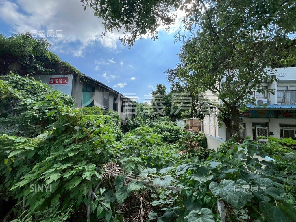近國道一號過百坪美地房屋室內格局與周邊環境