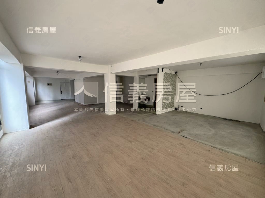 正崇德路角間大面寬店面房屋室內格局與周邊環境