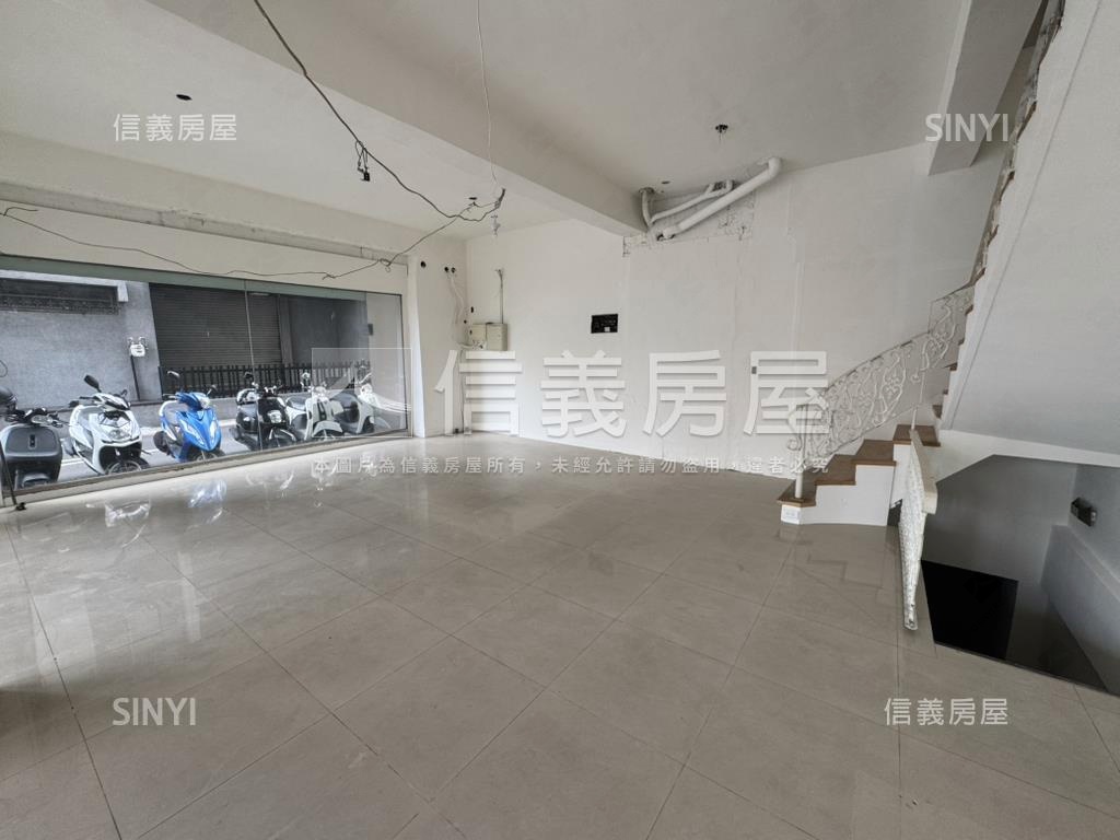 正崇德路角間大面寬店面房屋室內格局與周邊環境