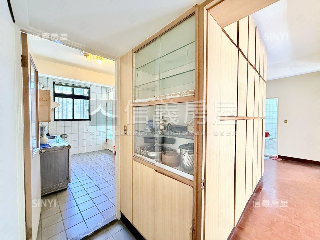 百忍街邊間三樓房屋室內格局與周邊環境